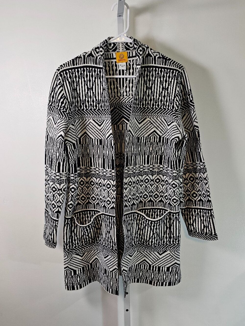 Ruby Rd. Cardigan Black White Open Tribal Casual L